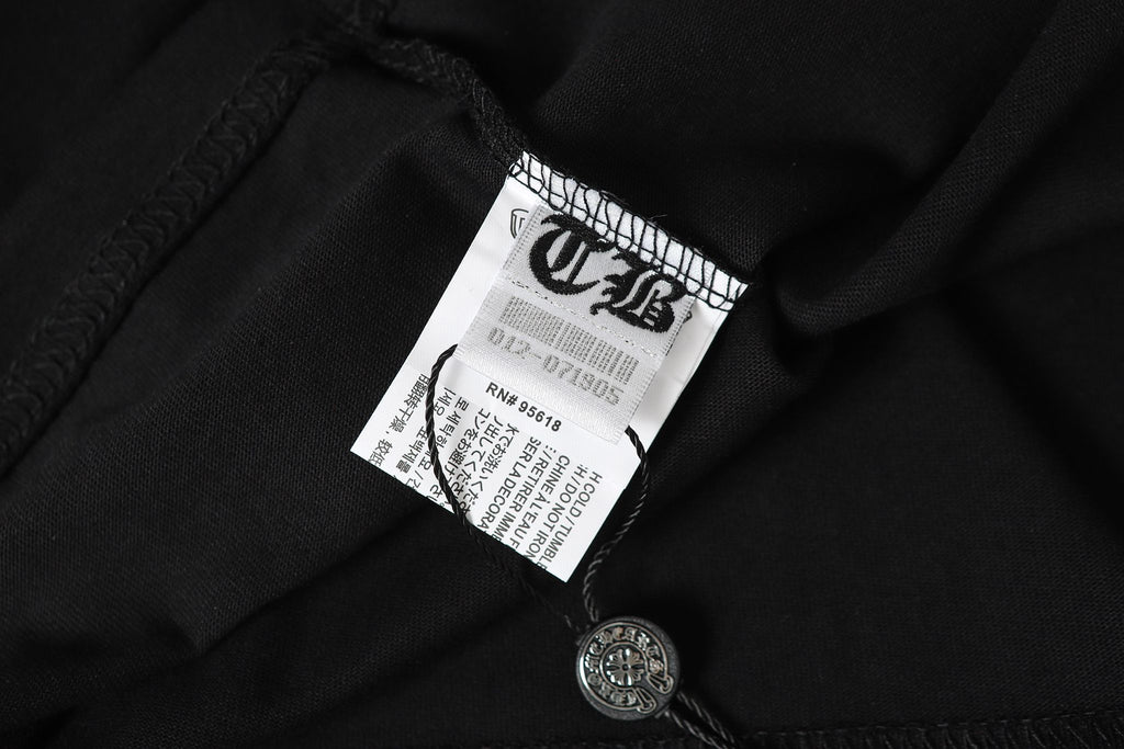 Multi Color Crosses Horse Shoe Logo Black T-Shirt™
