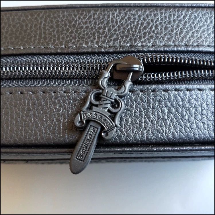 Black Leather Glasses Case™