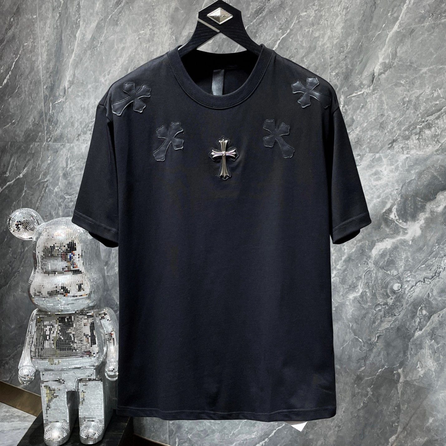 Leather Crosses Neck Collar Black T-Shirt™