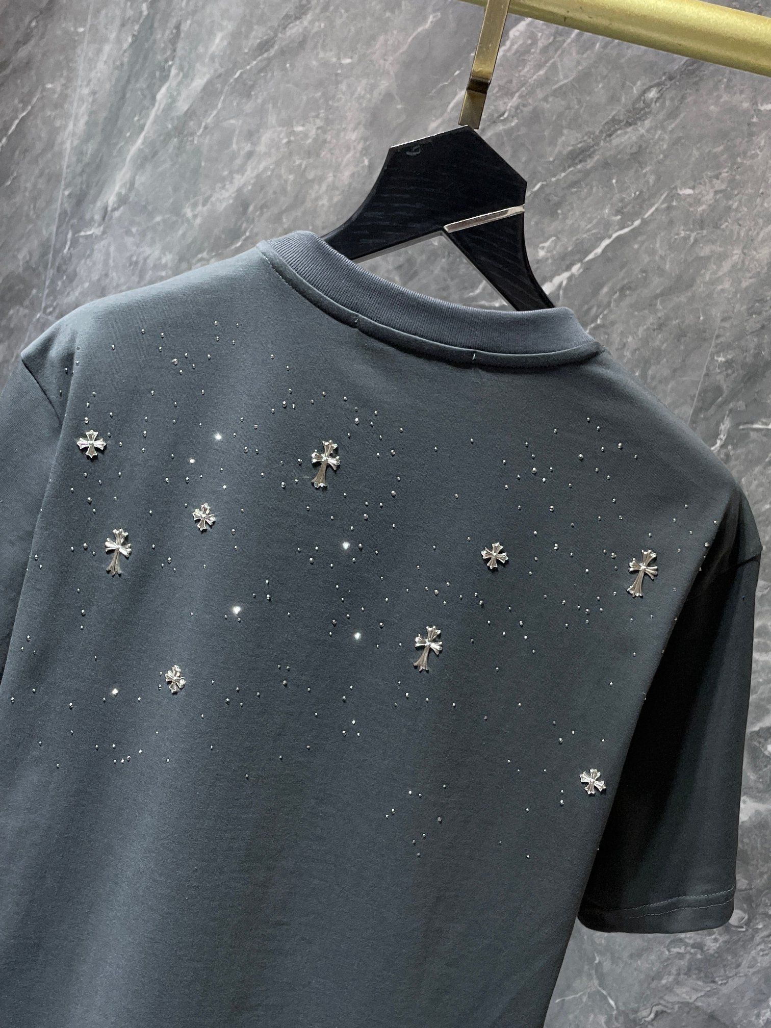 Rhinestones & Crosses Grey T-Shirt™