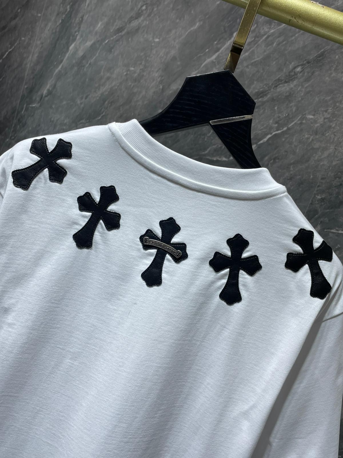 Leather Crosses Neck Collar White T-Shirt™