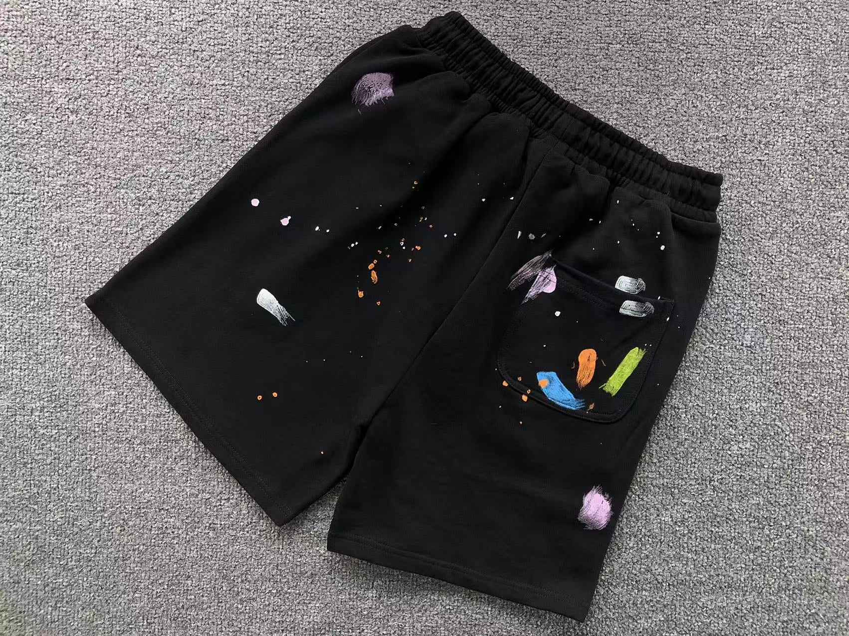 Paint Drip Horseshoe Logo Sweatshorts™