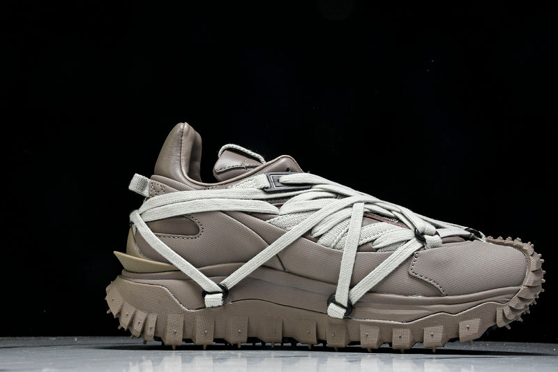 R.O x MNCLR Trailgrip Megalace "Taupe"™