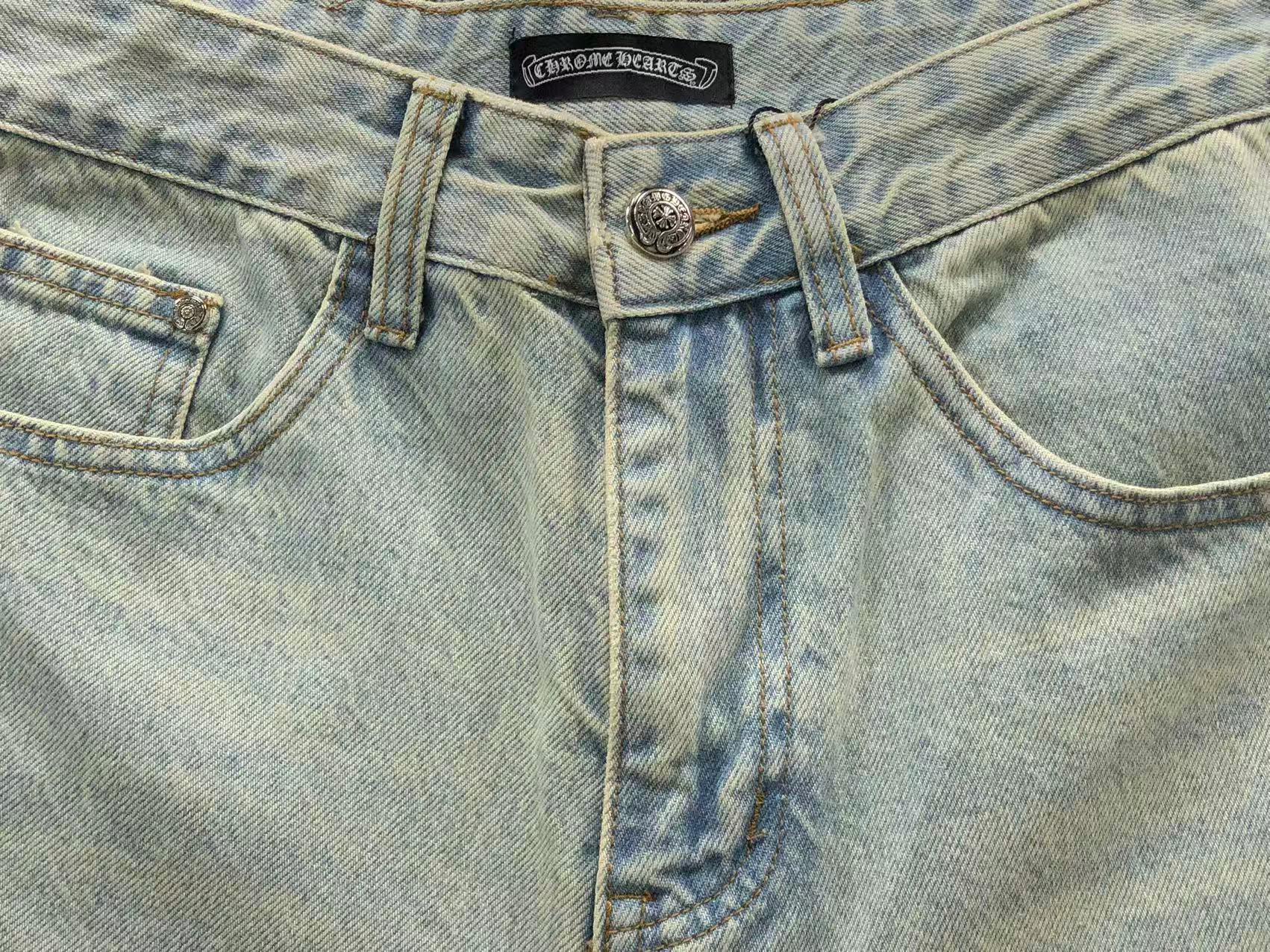 Faded White Cross Patch Light Denim Baggy Jeans™