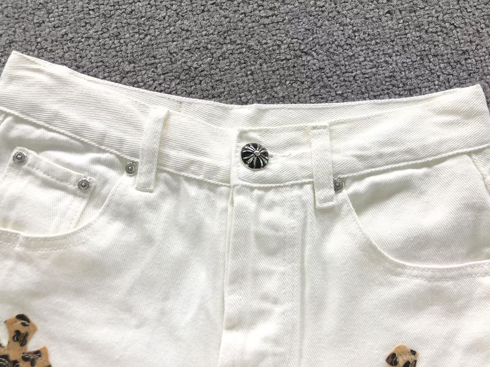 Mattyboy Leopard Cross Patch White Jeans™