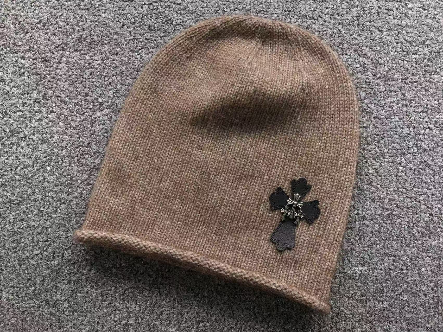 Leather & Metallic Cross Knit Beanie™