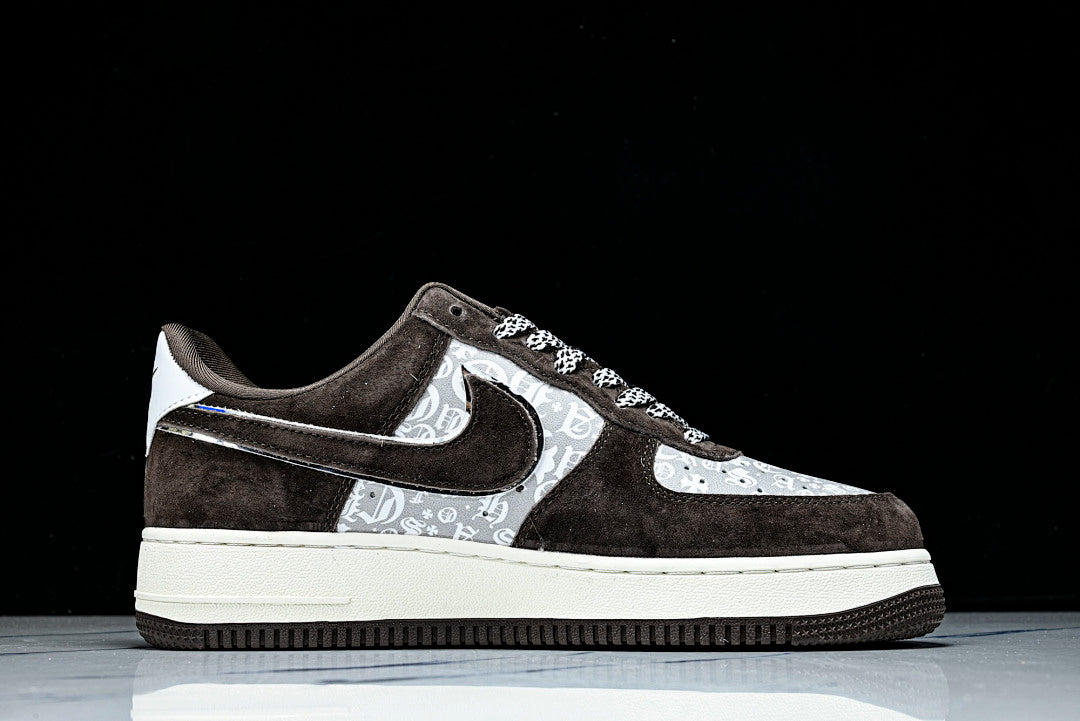 White Horse Shoe Logo Velvet Brown AF1™