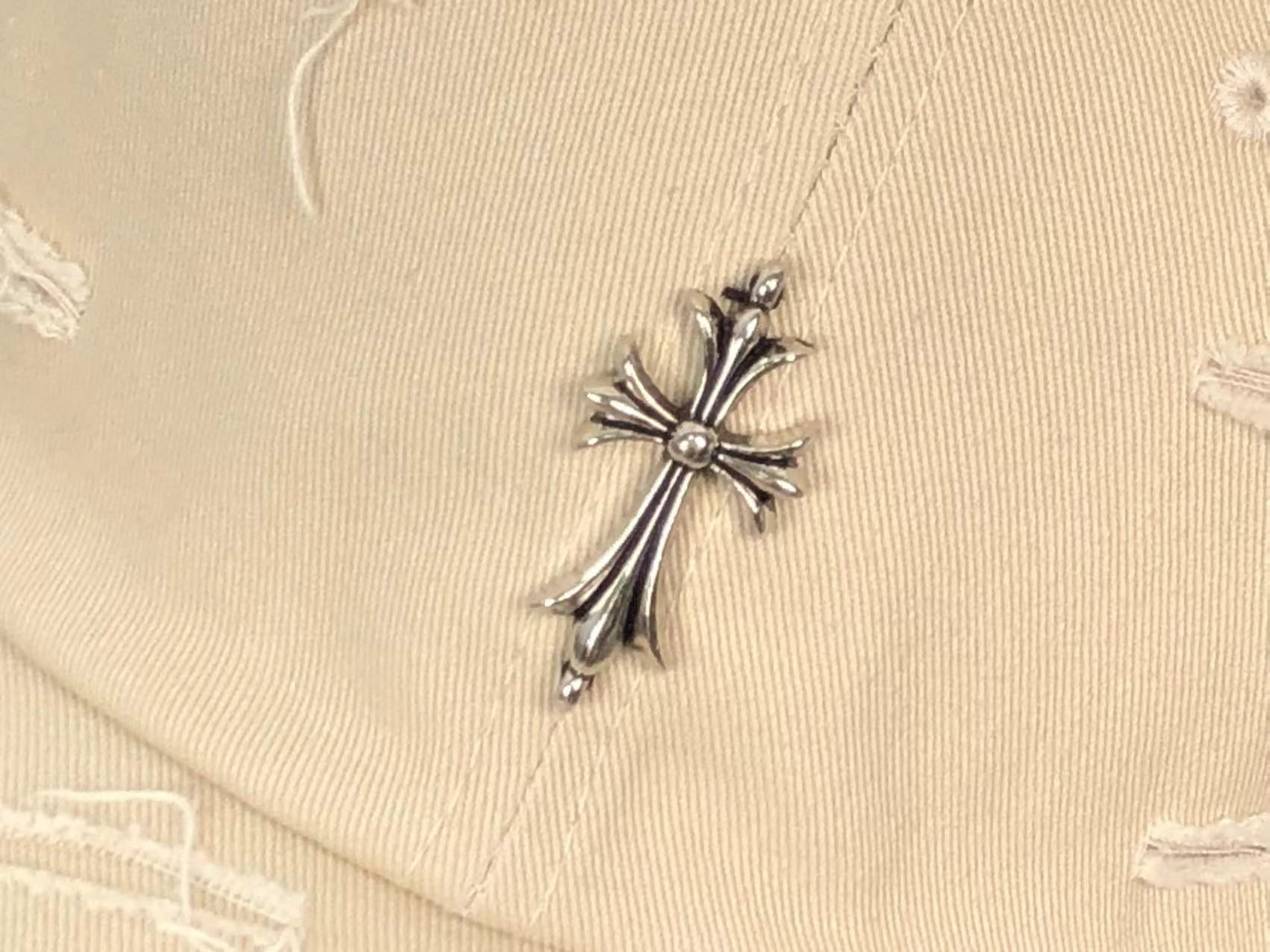 Metallic Cross Torn Fabric Baseball Cap™