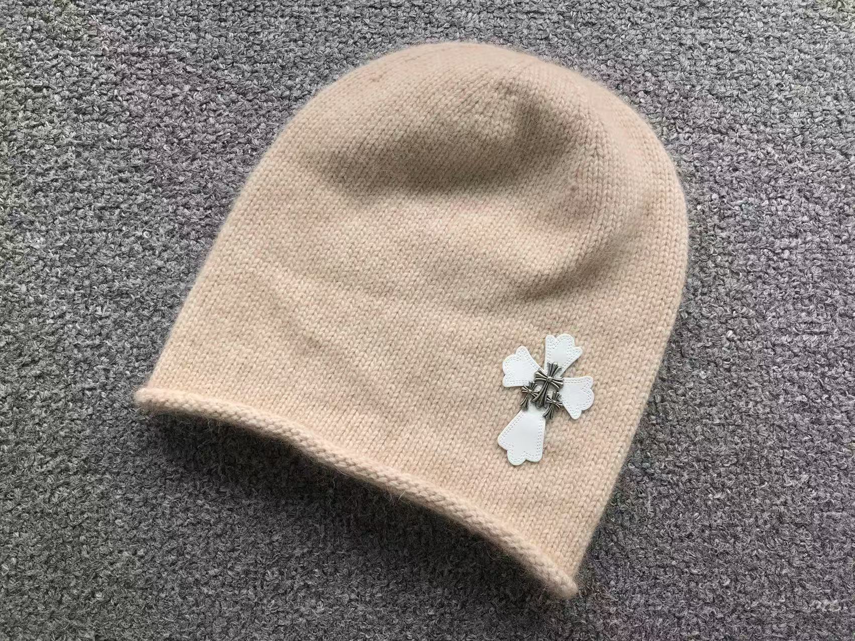 Leather & Metallic Cross Knit Beanie™