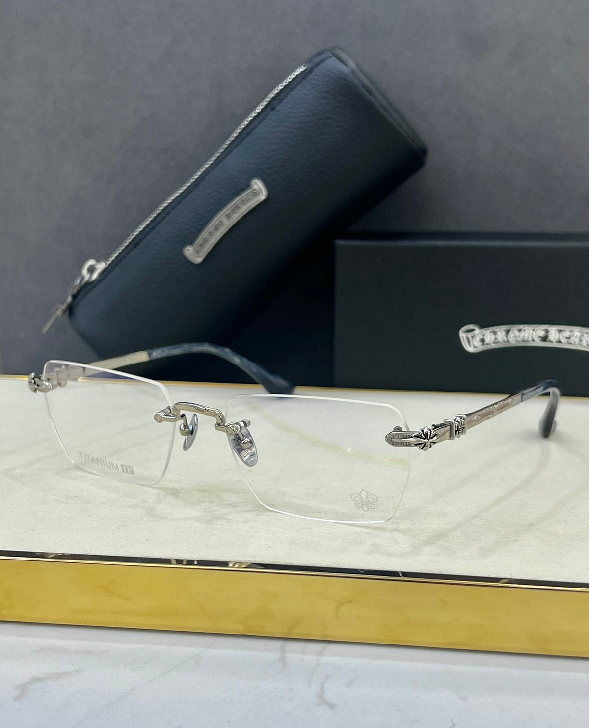 CH8290 Glasses™ (925 Silver)