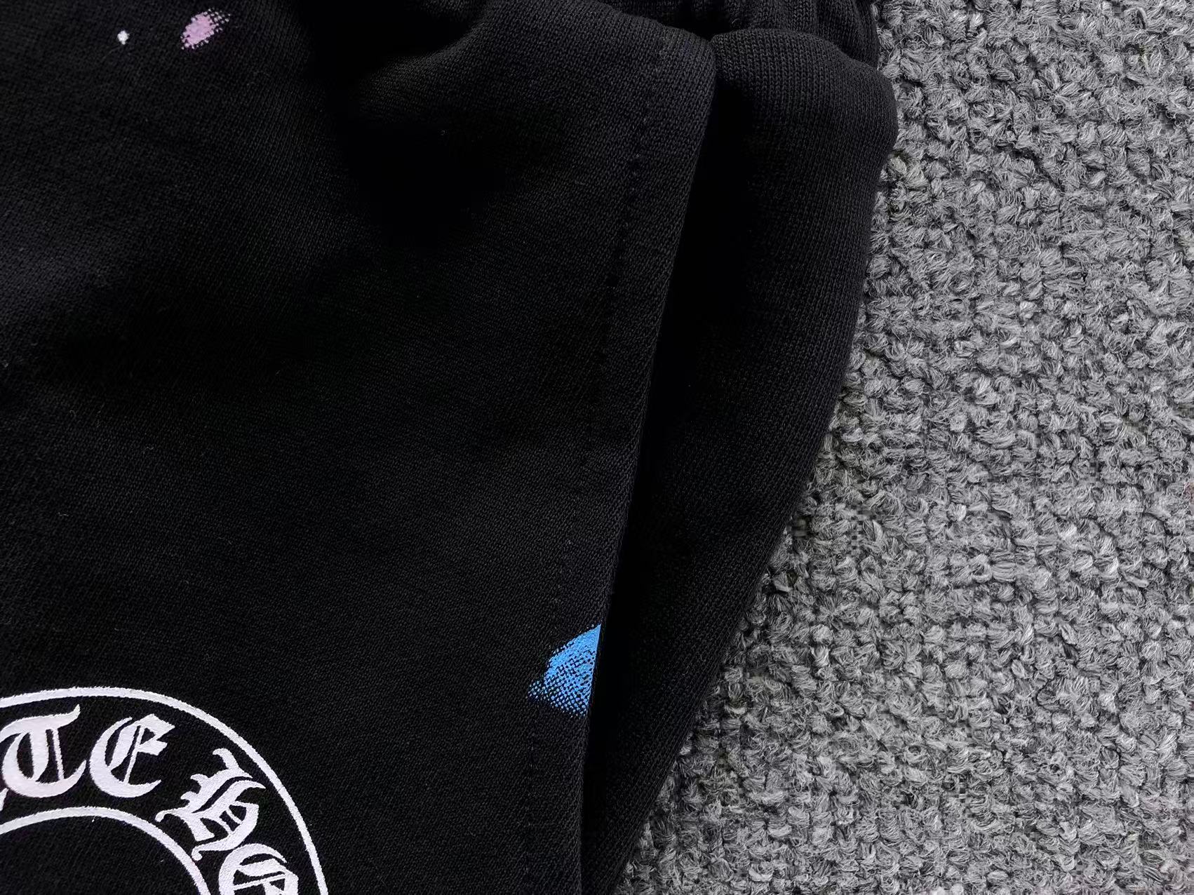 Paint Drip Horseshoe Logo Sweatshorts™