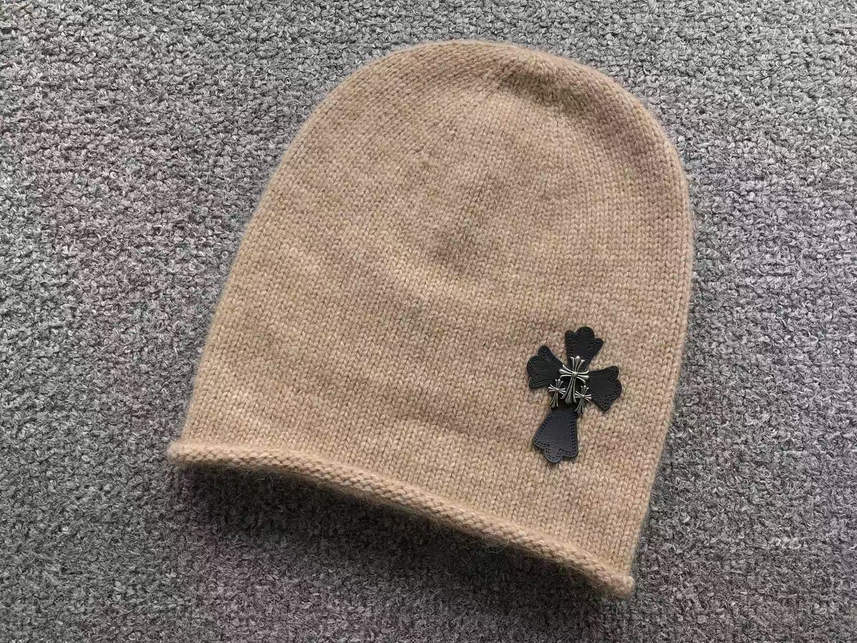 Leather & Metallic Cross Knit Beanie™