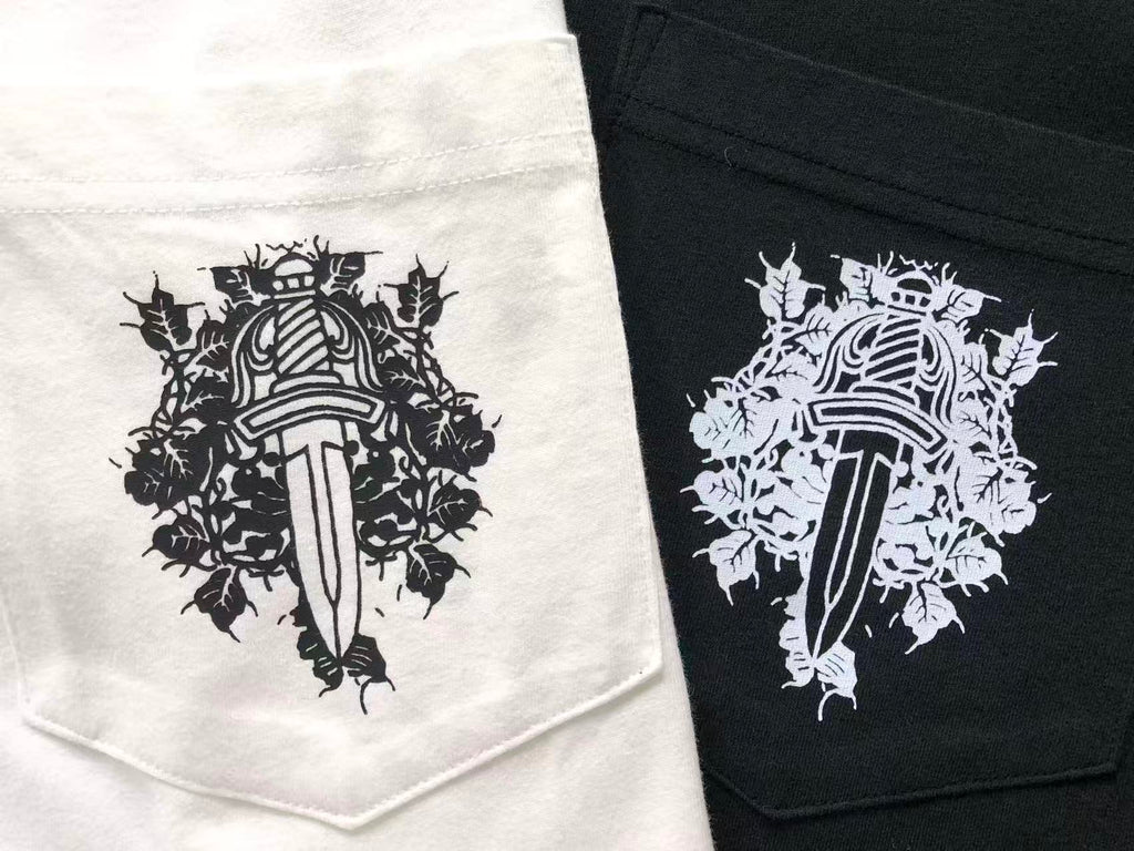 Dagger Crest Pocket White/Black T-Shirt™