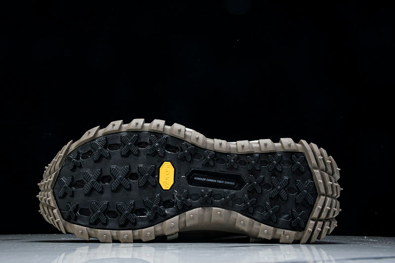 R.O x MNCLR Trailgrip Megalace "Taupe"™