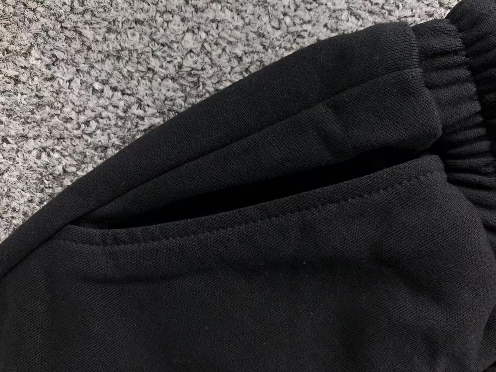 Torn Fabric Cross Black Sweatshorts™