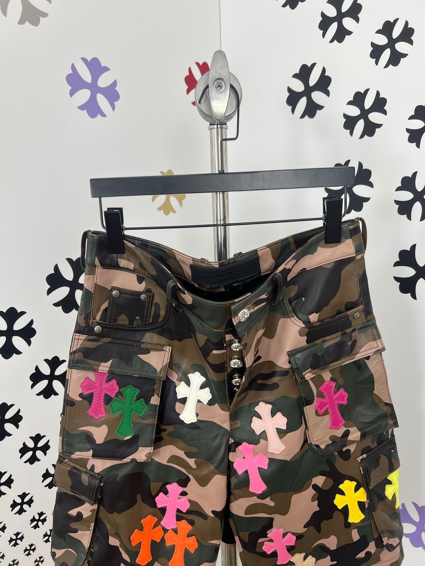 Multicolor Crosses Camo Shorts™