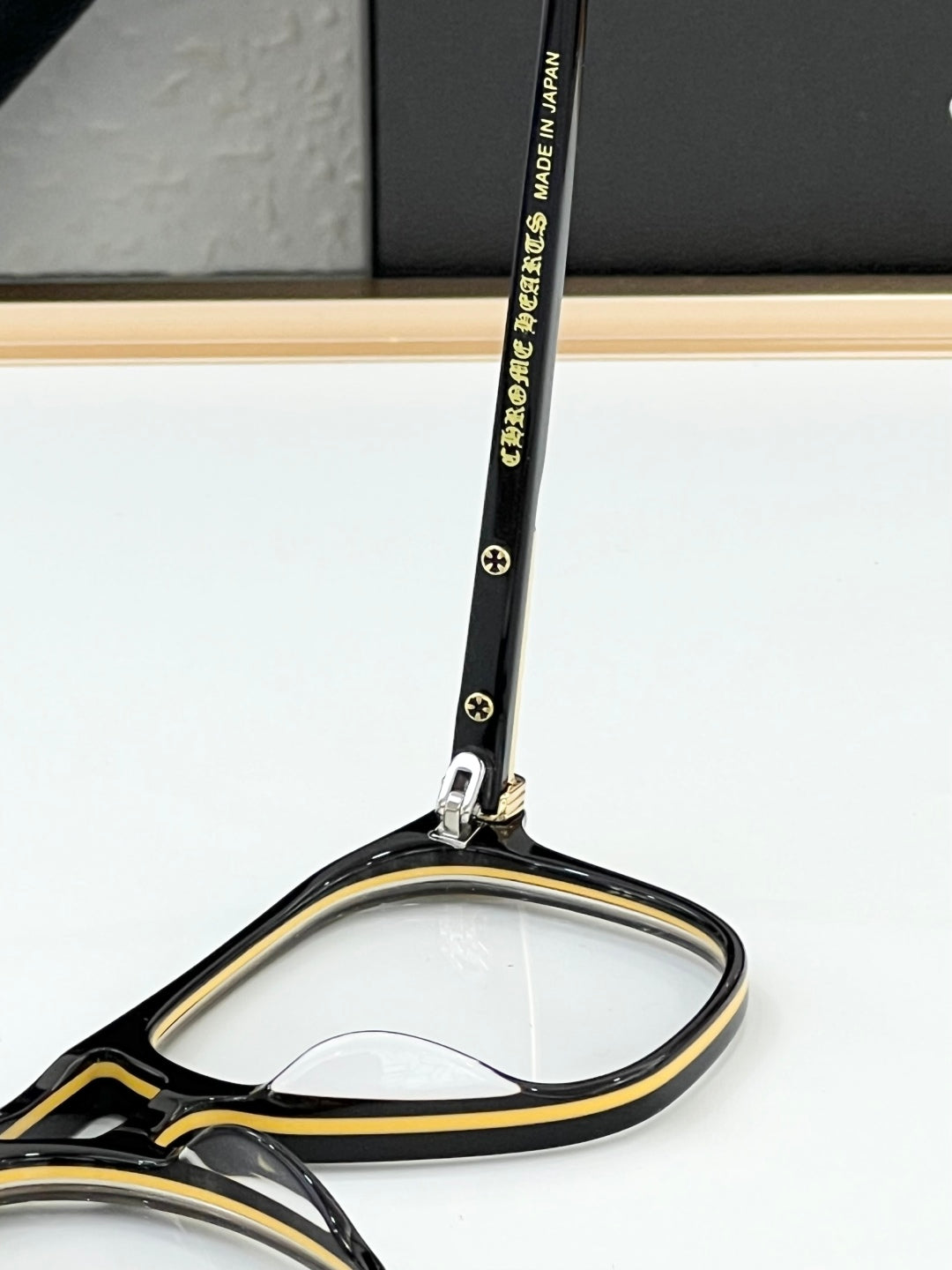 Zipher Glasses