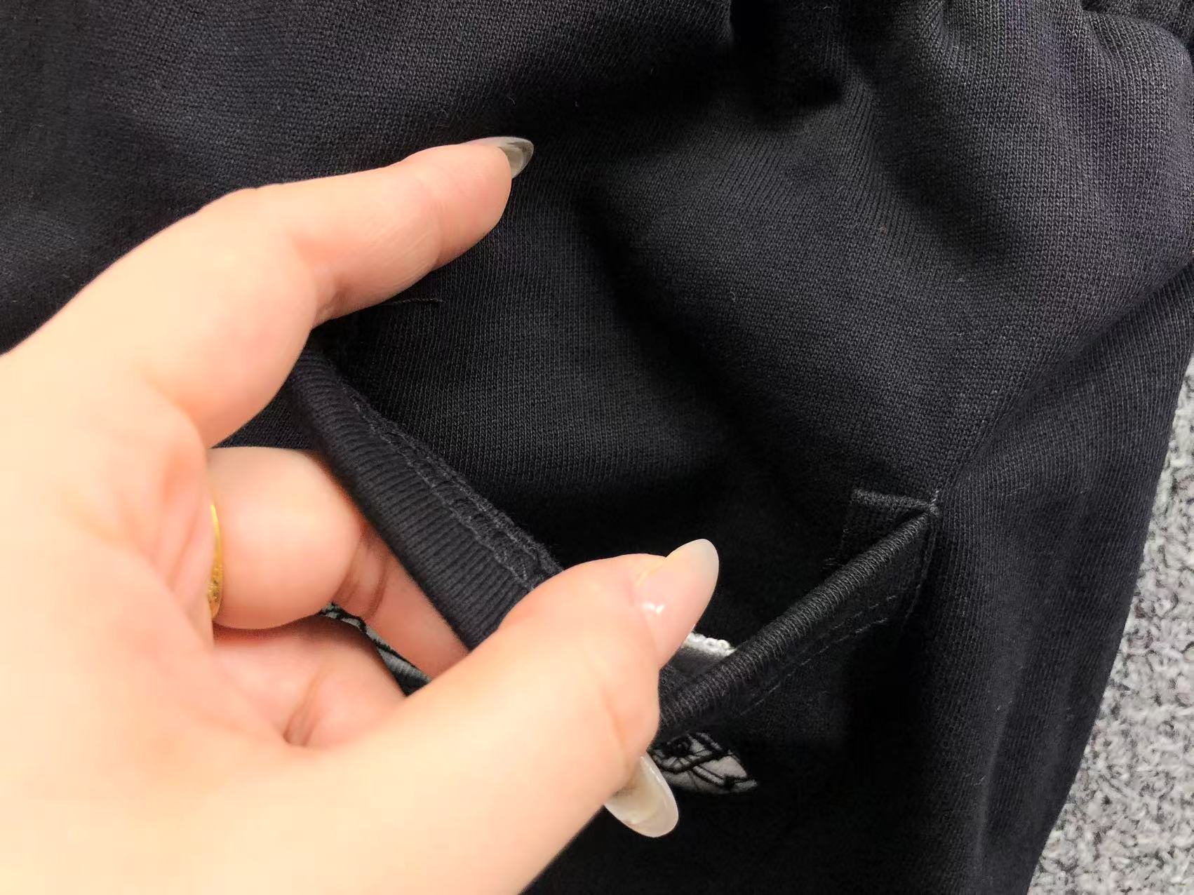 Torn Fabric Cross Black Sweatshorts™