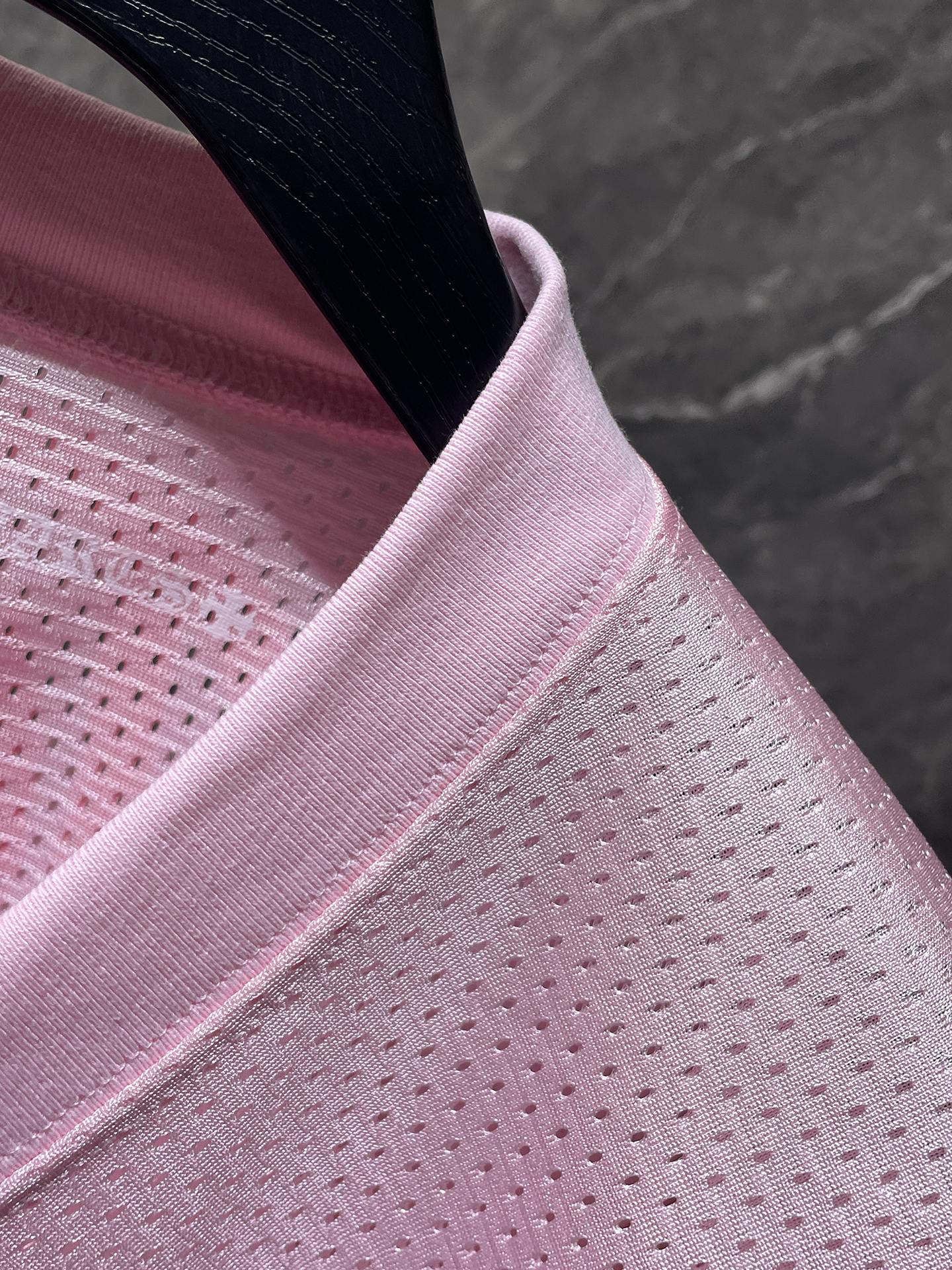 Pink Mesh Horseshoe Logo Jersey™