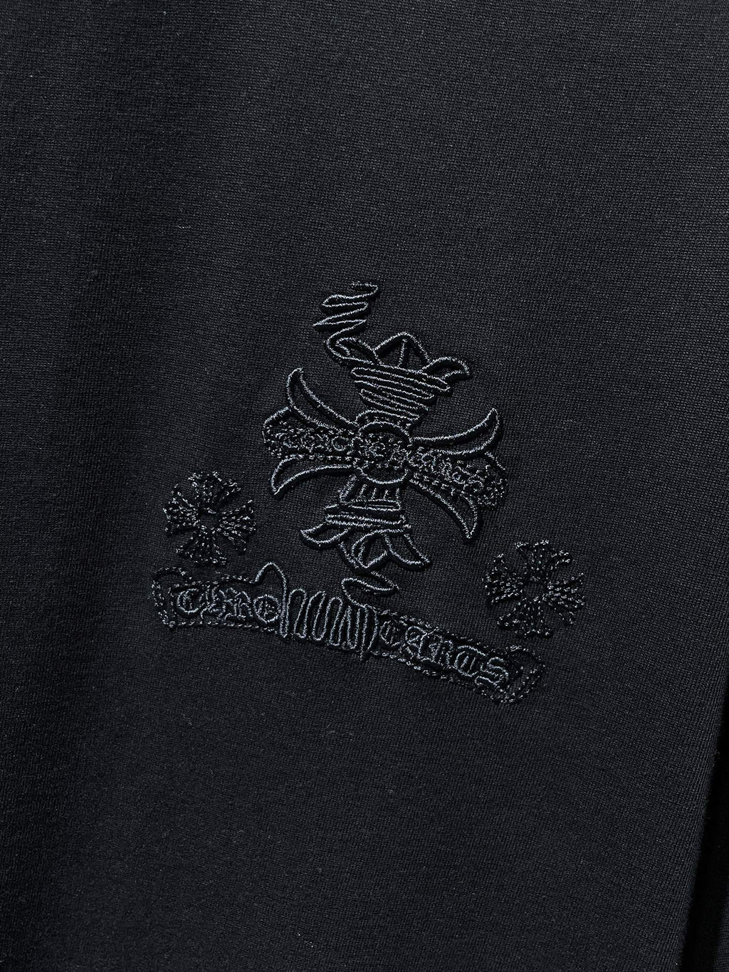 Black Embroidered Horseshoe Cross T-Shirt™