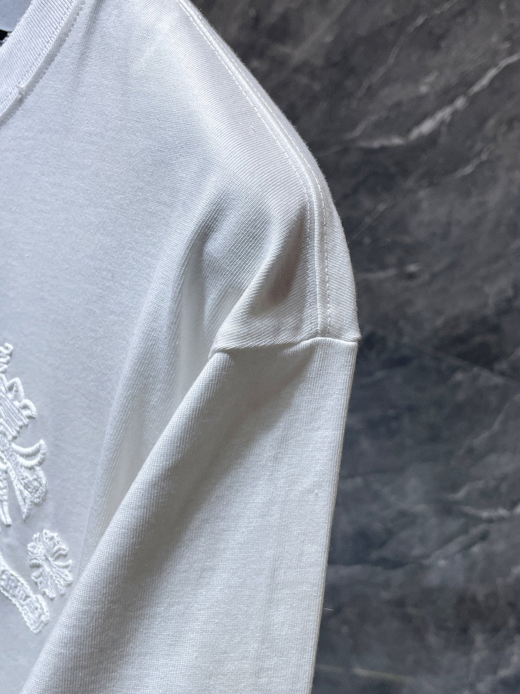 White Embroidered Horseshoe Cross T-Shirt™