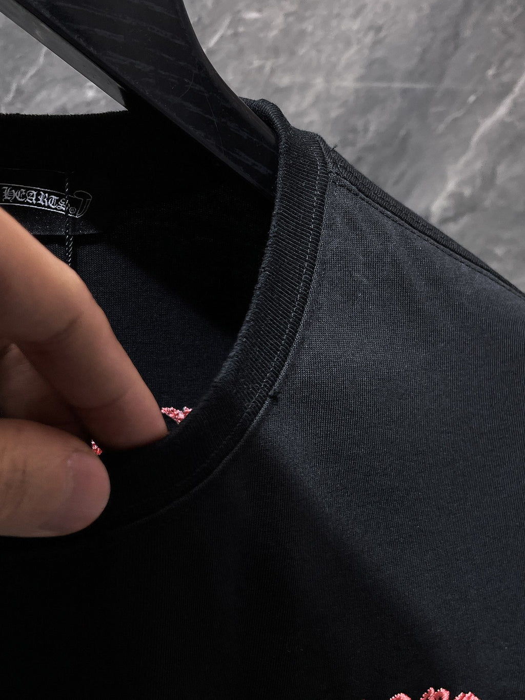 Pink Double Cross Logo Black T-Shirt™