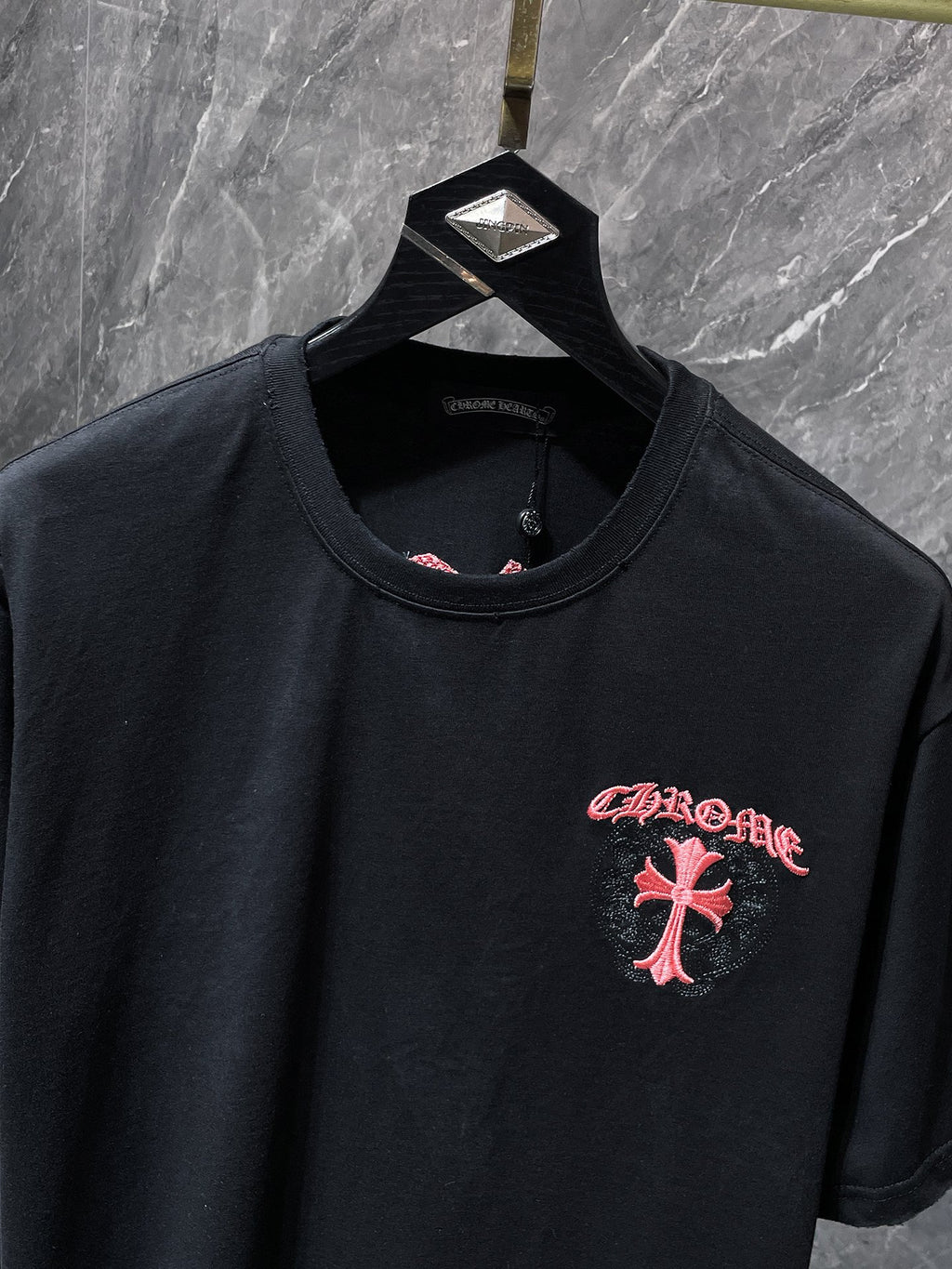 Pink Double Cross Logo Black T-Shirt™