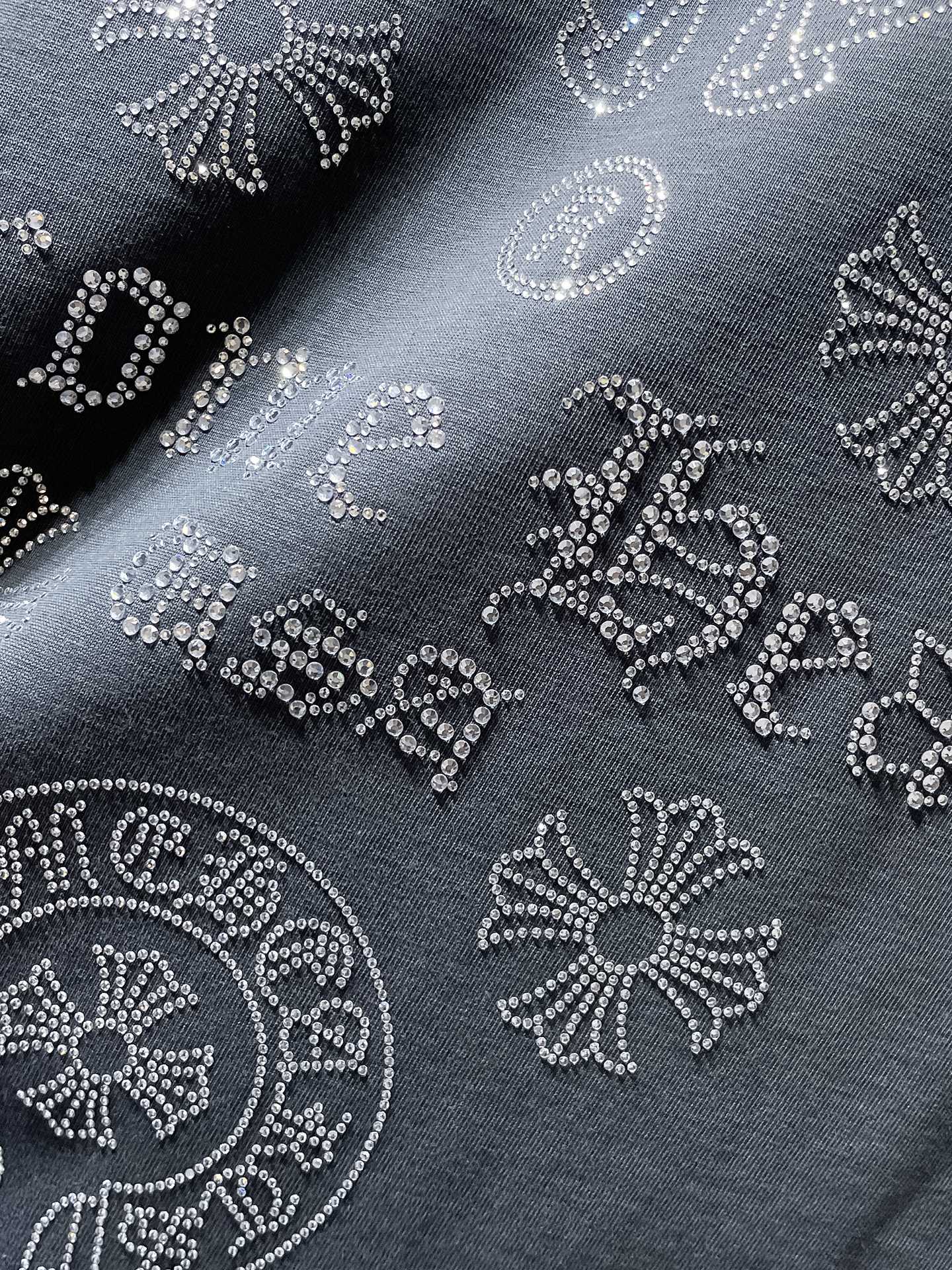 Crystal Cross Logo Grey T-Shirt™