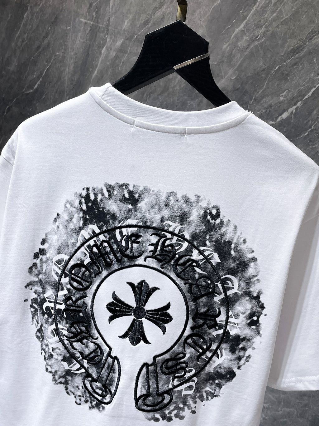 Black Spray Horseshoe White T-Shirt™