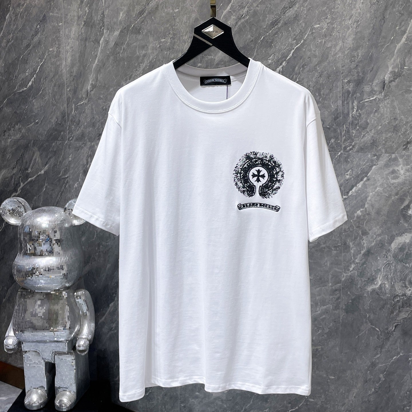 Black Spray Horseshoe White T-Shirt™