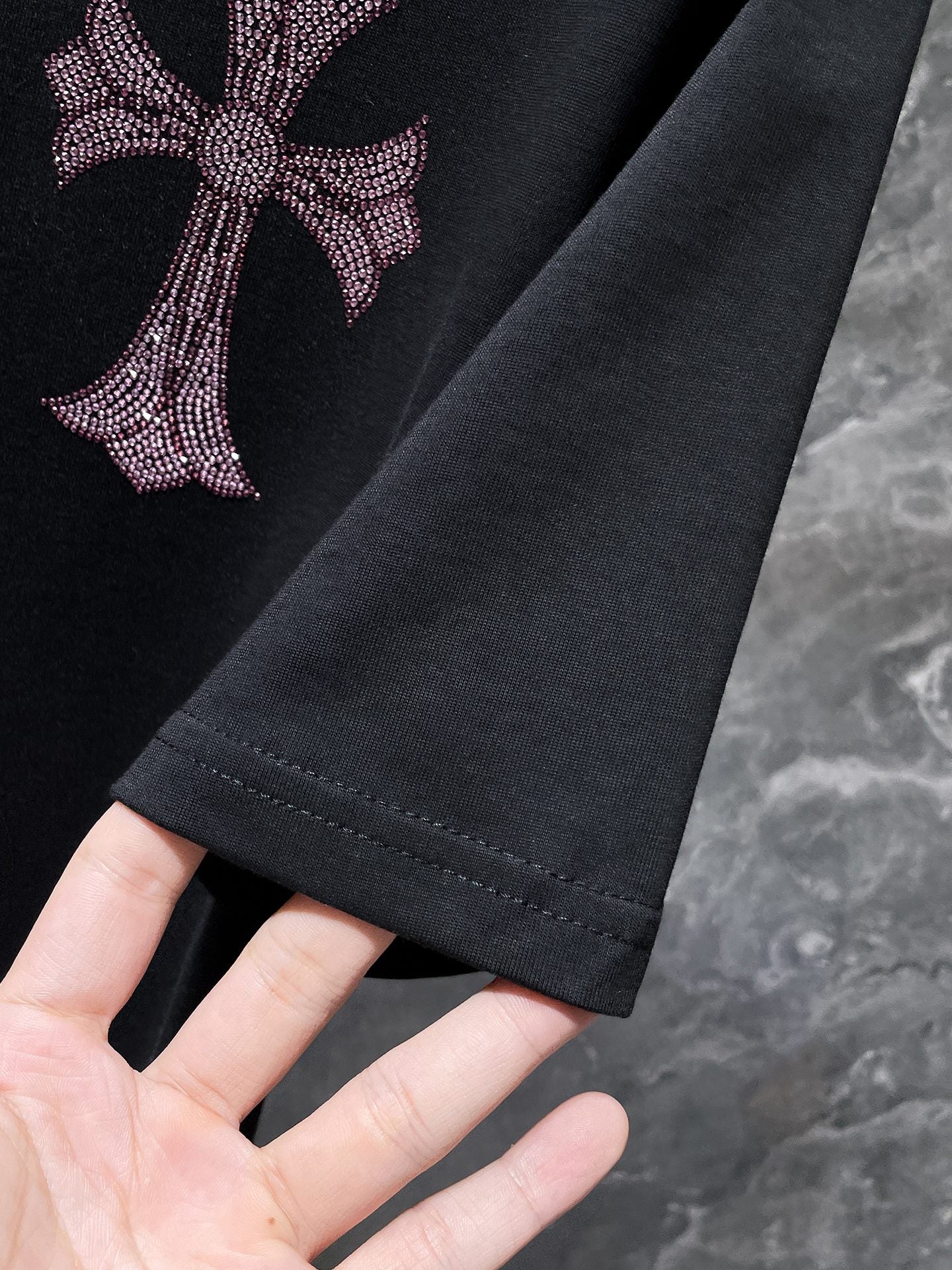 Rhinestone Cross Graphic Black T-Shirt™