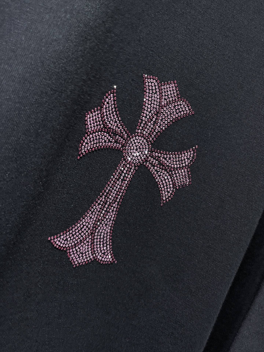 Rhinestone Cross Graphic Black T-Shirt™