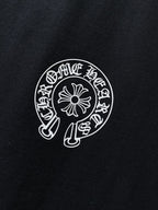 Paint Smear Horseshoe Black T-Shirt™