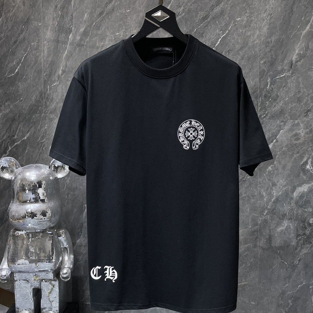 Paint Smear Horseshoe Black T-Shirt™