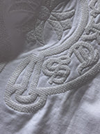 Textured Horseshoe White T-Shirt™
