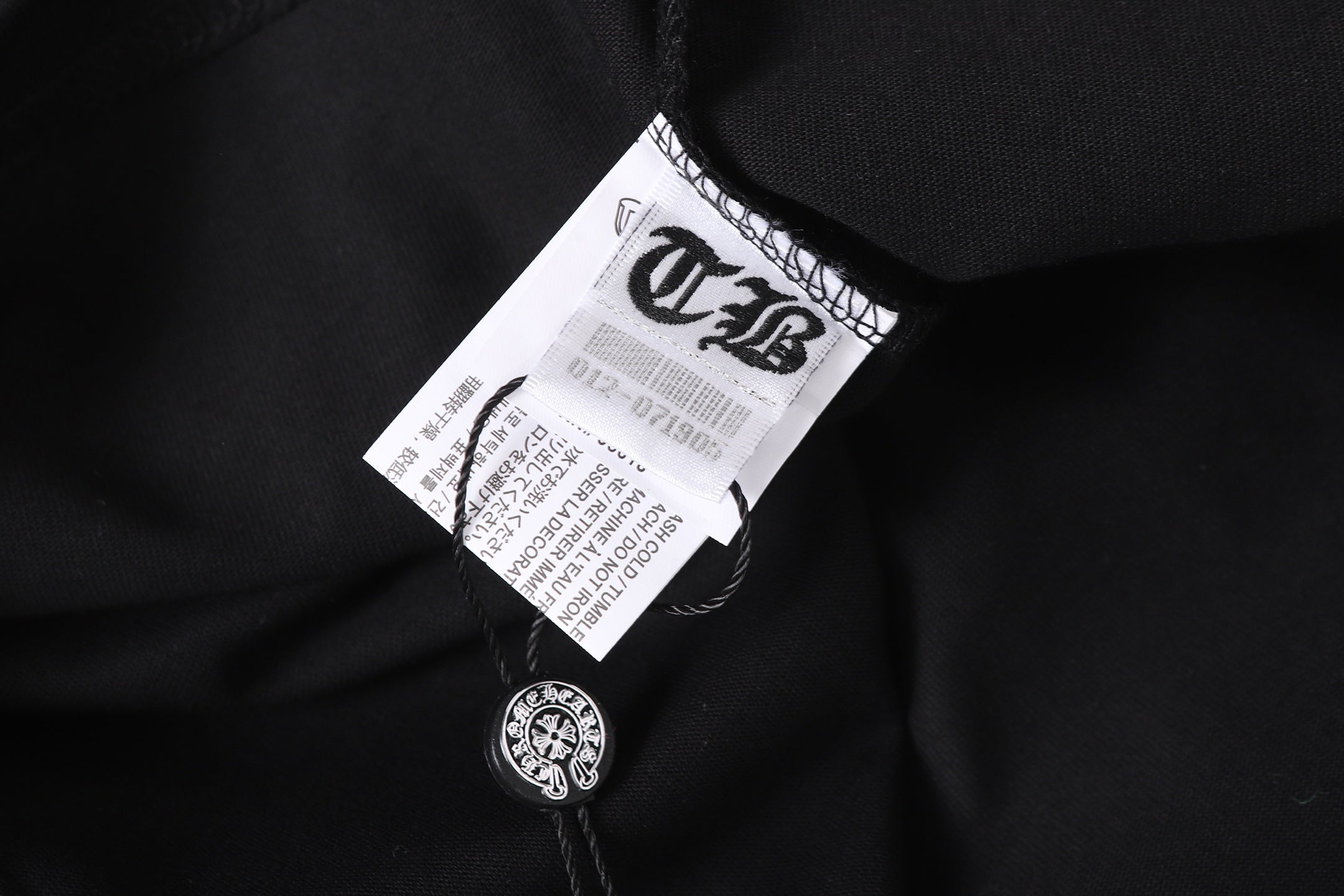 Typography Logo Black T-Shirt™