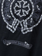 Chain Link Horseshoe Black T-Shirt™