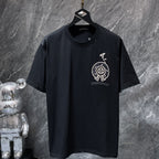 Chain Link Horseshoe Black T-Shirt™