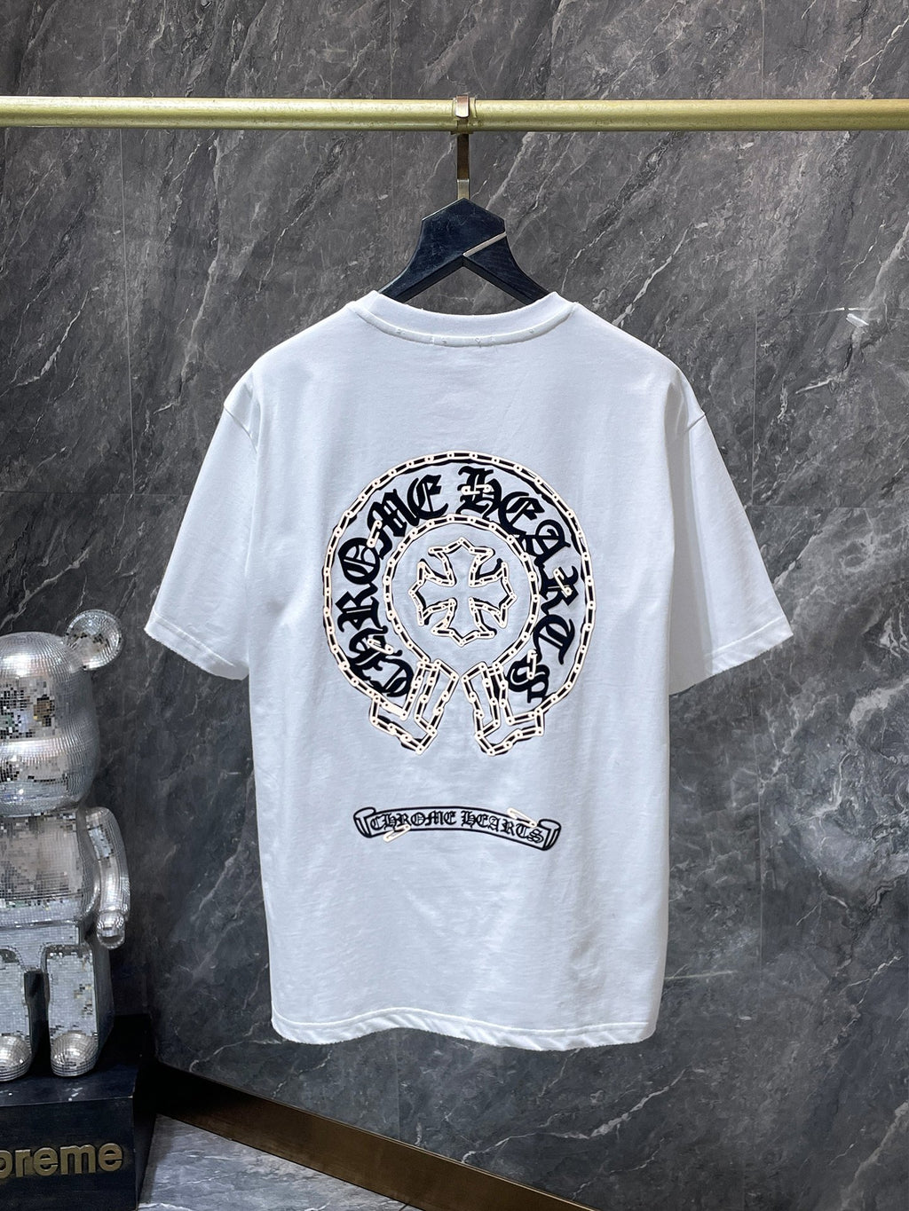 Chain Link Horseshoe White T-Shirt™
