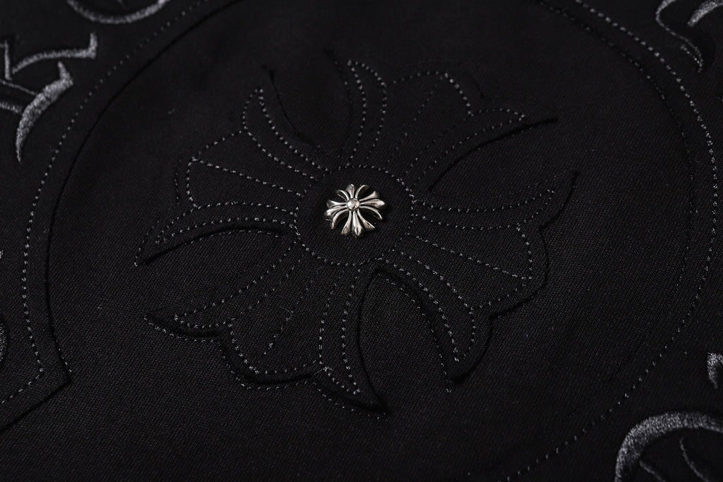 Tonal Horseshoe Black T-Shirt™
