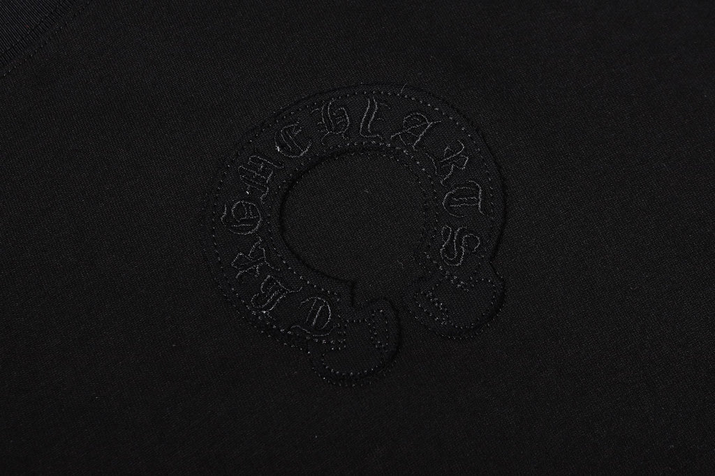 Tonal Horseshoe Black T-Shirt™