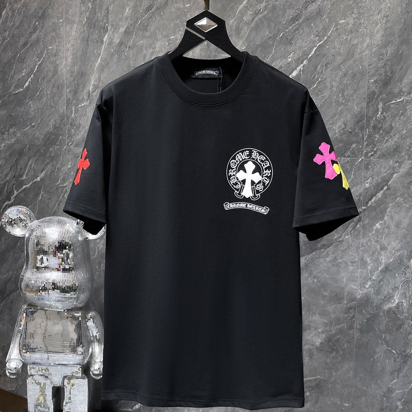 Multicolor Cross Horseshoe Black T-Shirt™