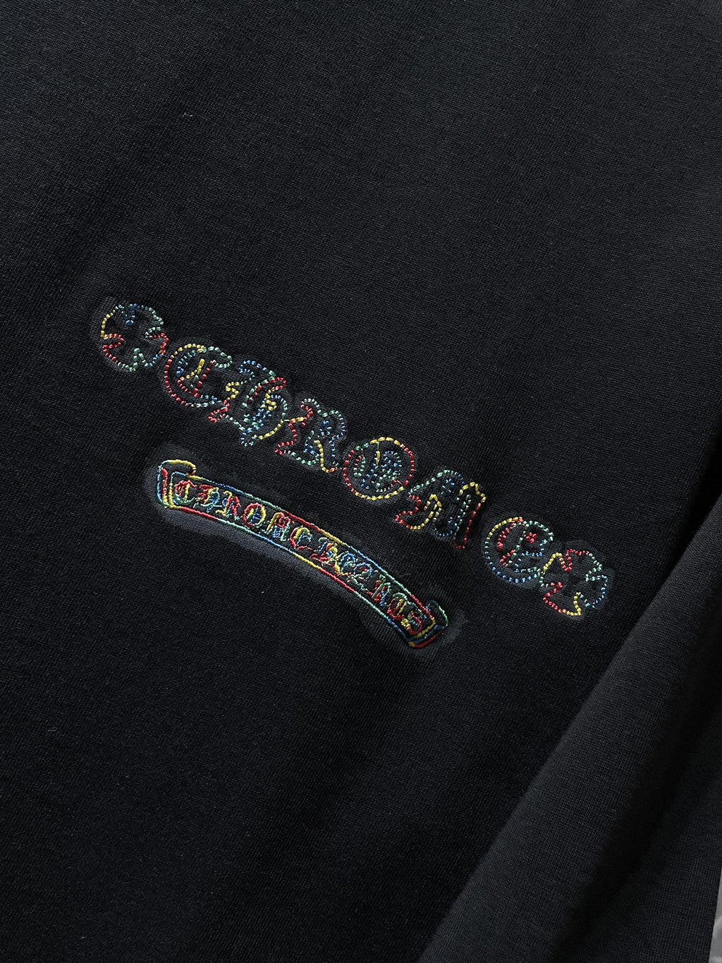 Multicolor Cross Cluster Black T-Shirt™