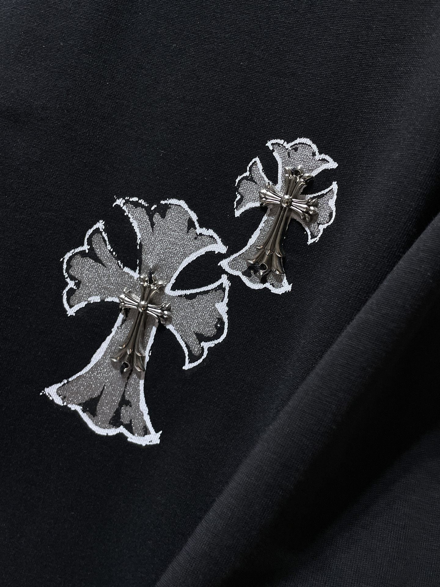 Silver Cross Swirl Black T-Shirt™