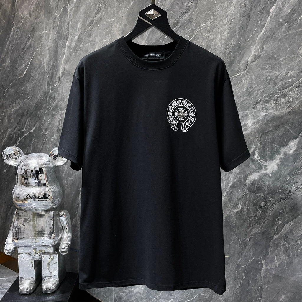 Horseshoe Logo Studded Black T-Shirt™