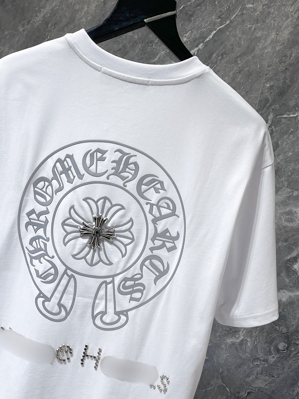 Horseshoe Logo Studded White T-Shirt™