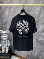 Cross Charm Spray Print Horseshoe Black T-Shirt™