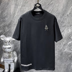 Cross Charm Spray Print Horseshoe Black T-Shirt™