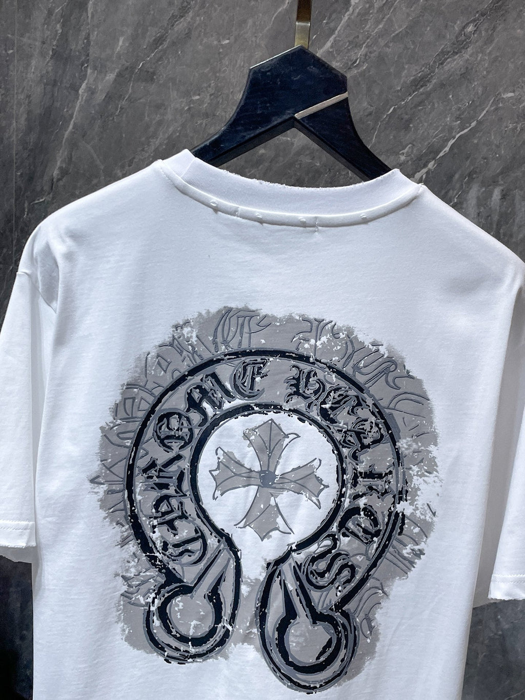 Washed Horseshoe Cross White T-Shirt™