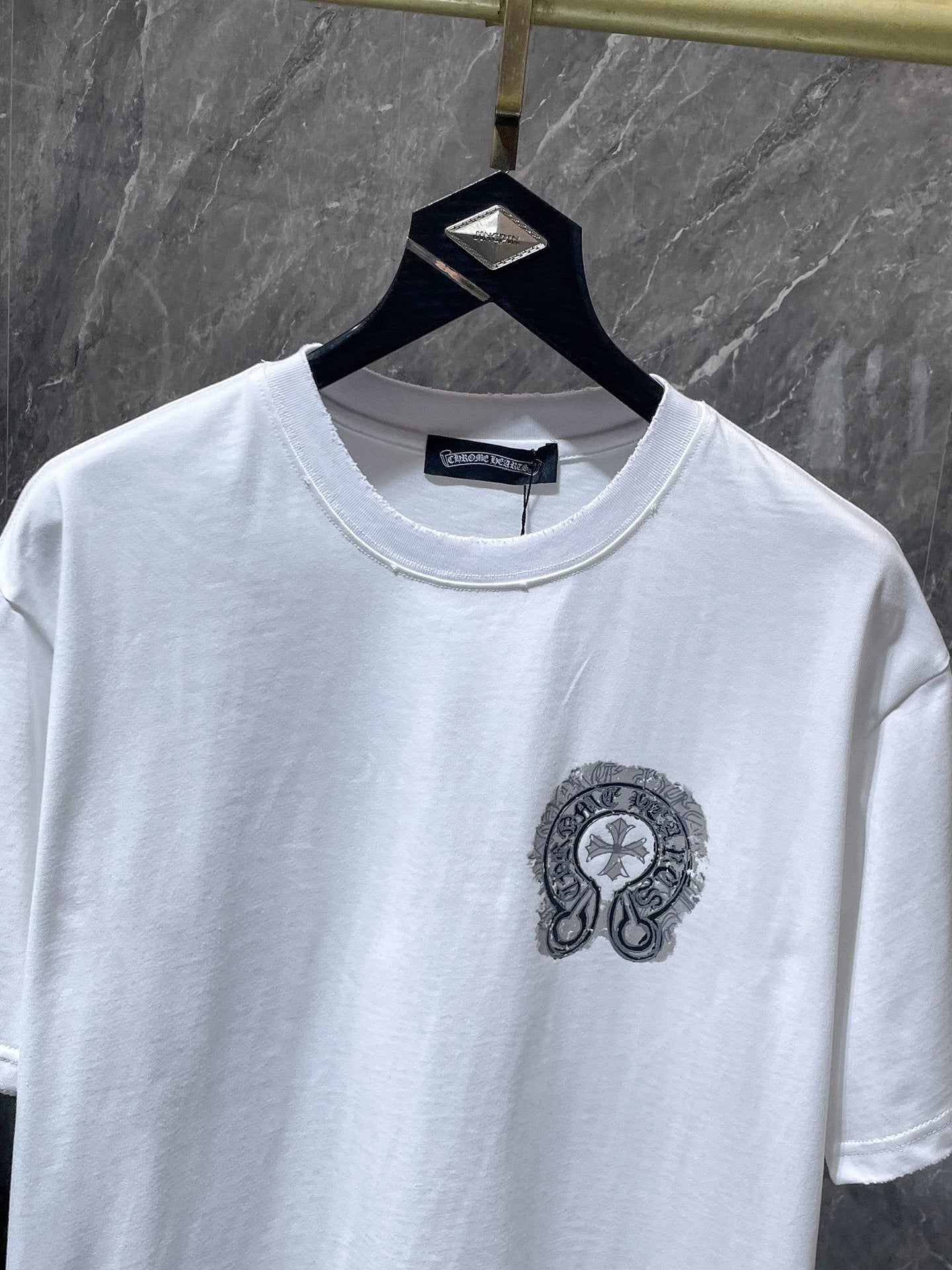 Washed Horseshoe Cross White T-Shirt™